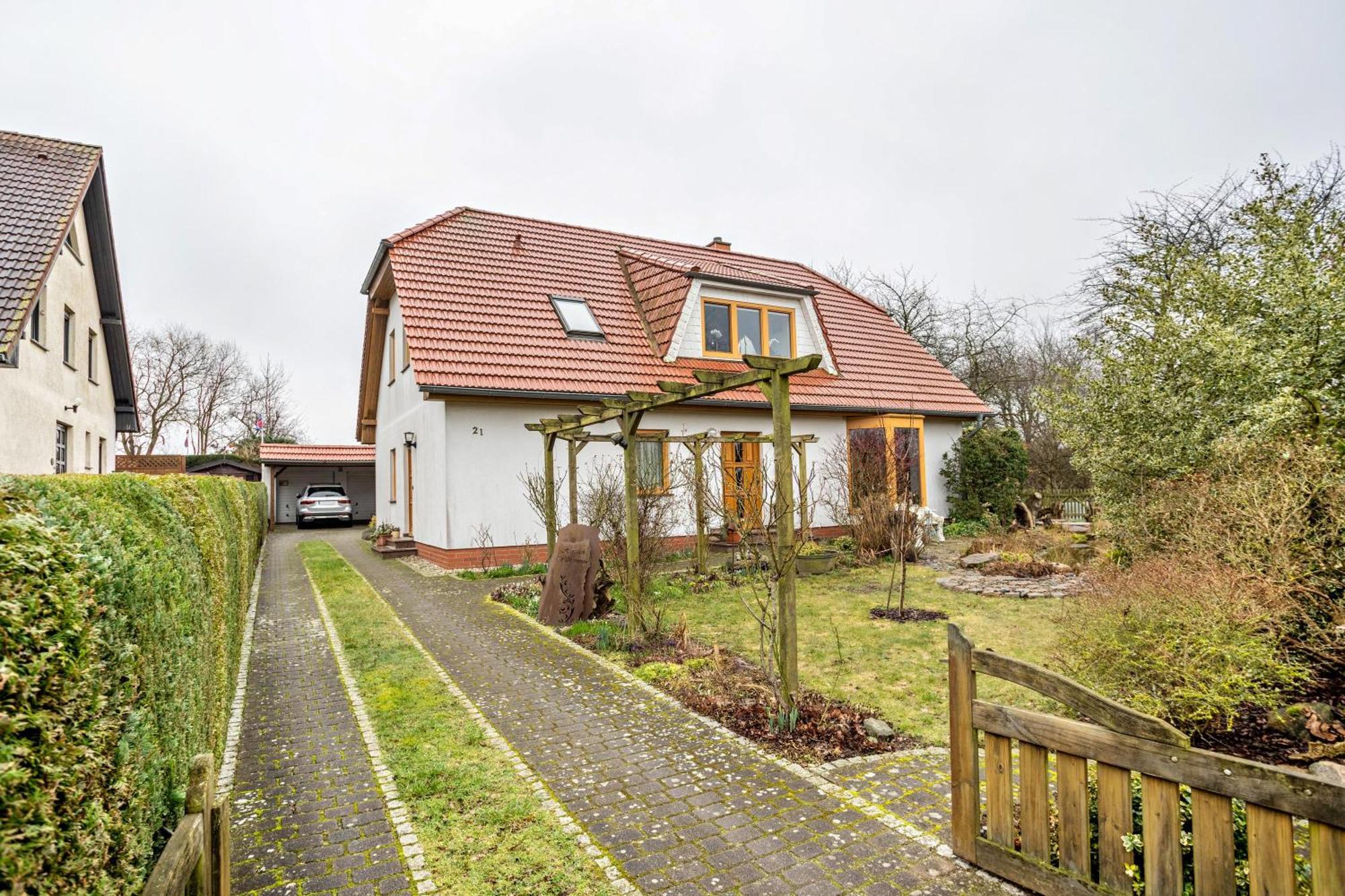 Ferienwohnung 'Am Weidenring' Pantelitz Exterior photo